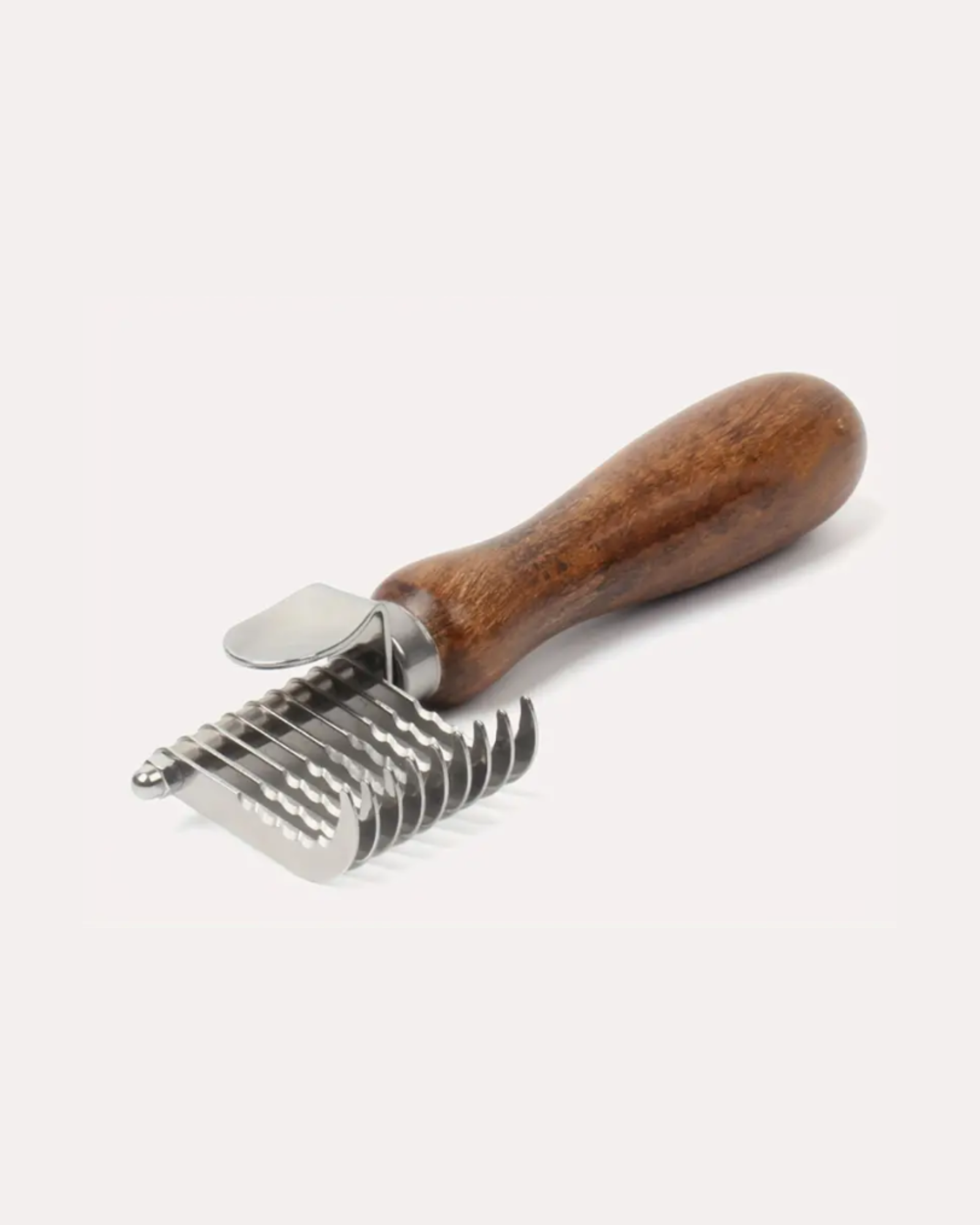 La brosse démêlante avec lames de métal